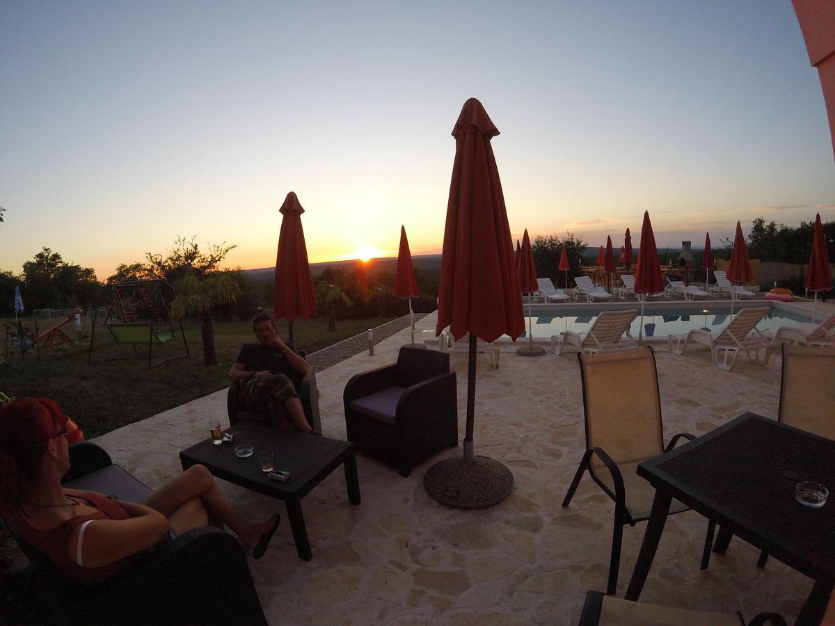Bed And Breakfast Rogocana Labin  Luaran gambar